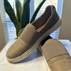Woman’s Slip On Flats
